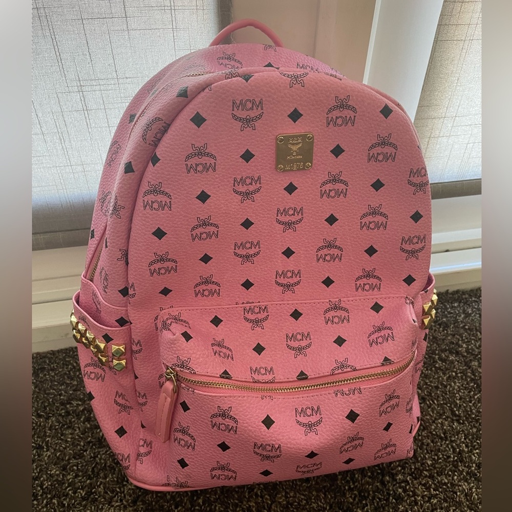 MCM Pink Leather backpack. in excellent condition